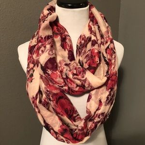 Infinity scarf
